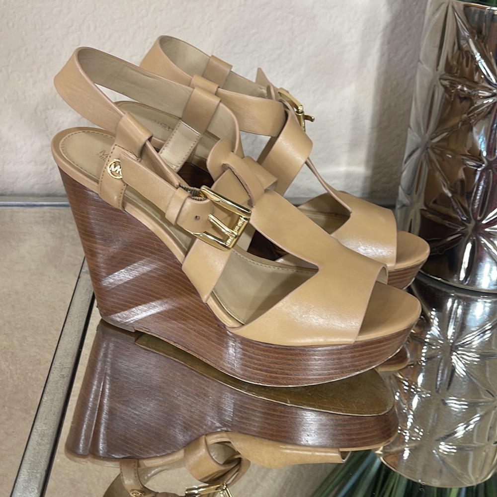 Michael Kors Wedges - Picture 2 of 4